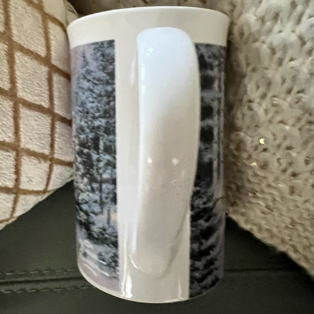 NWOT Vintage 1993 THOMAS KINKADE Snowy Cabin COFFEE Tea TALL MUG Cup 12-14 oz - Picture 11 of 17